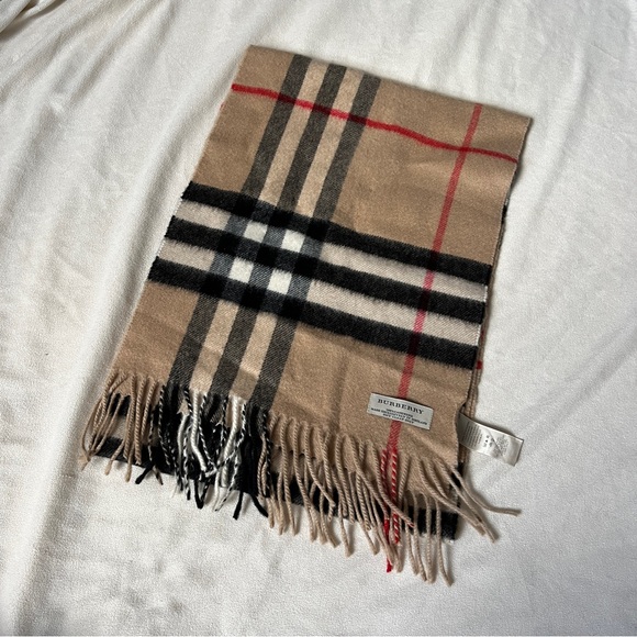 Burberry Nova Check Plaid Scarf Cashmere - Picture 1 of 4
